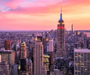 Skip the Line Ticket Empire State Building - New York, United States. Admire the skyline from the Empire State Building in New York, United States - Avoid queues with Skip The Line.